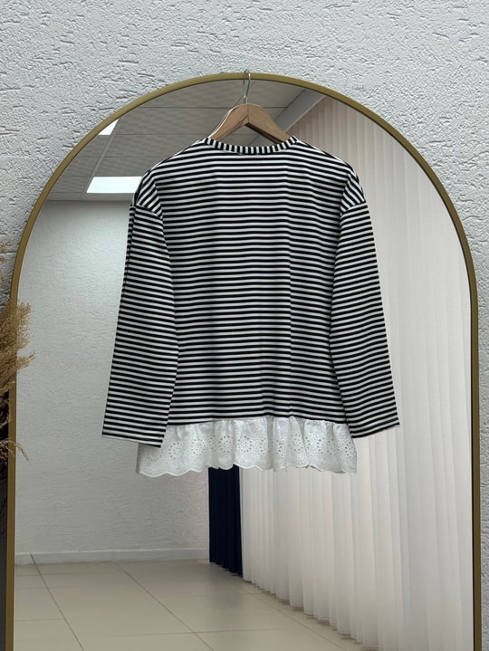 Nurnaz Çizgili Fırfırı Dantelli Tunik-SS13251 Siyah
