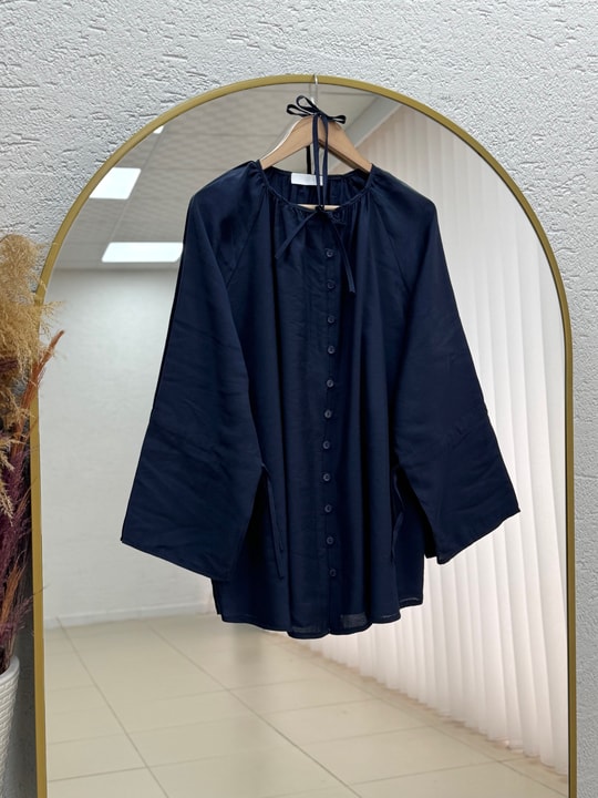 Nurşen Kolu Sıkmalı Biyeli Gömlek-ZN2098 Lacivert