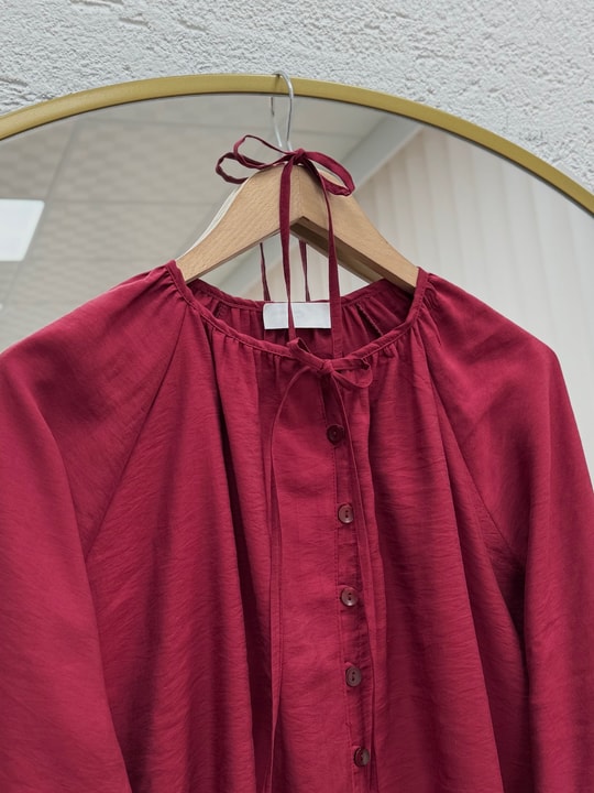 Nurşen Kolu Sıkmalı Biyeli Gömlek-ZN2098 Bordo