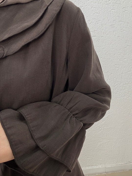 Rezzan Fırfırlı Bağcıklı Yakalı Pantolonlu Takım-ML2134 Kahve