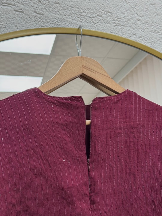 Rüzgar Pelerinli Pullu Elbise-NA2422 Bordo