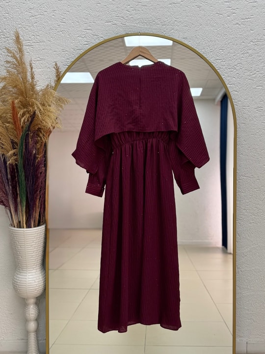 Rüzgar Pelerinli Pullu Elbise-NA2422 Bordo