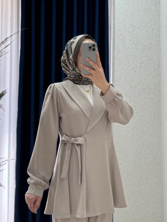 Sormora Kuşak Detaylı Ceketli Pantolonlu Takım-AS471 Vizon