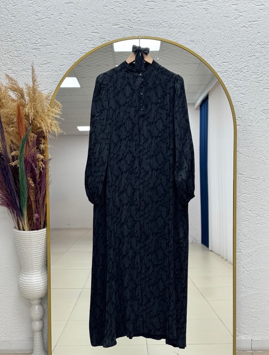 Turna Düğmeli Hakim Yaka Desenli Elbise-PA9817 Siyah