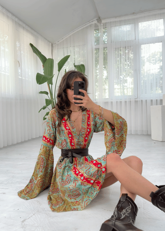 Liana Kırmızı Geçişli Mini Sırt Dekolteli Etnik İpek Elbise