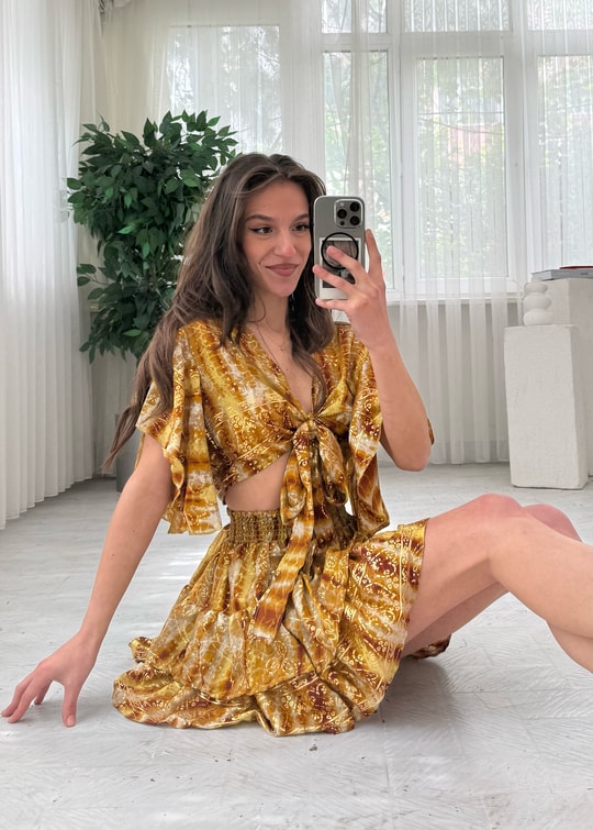 Mireya İthal Etnik Desen Gold Etekli İpek Takım