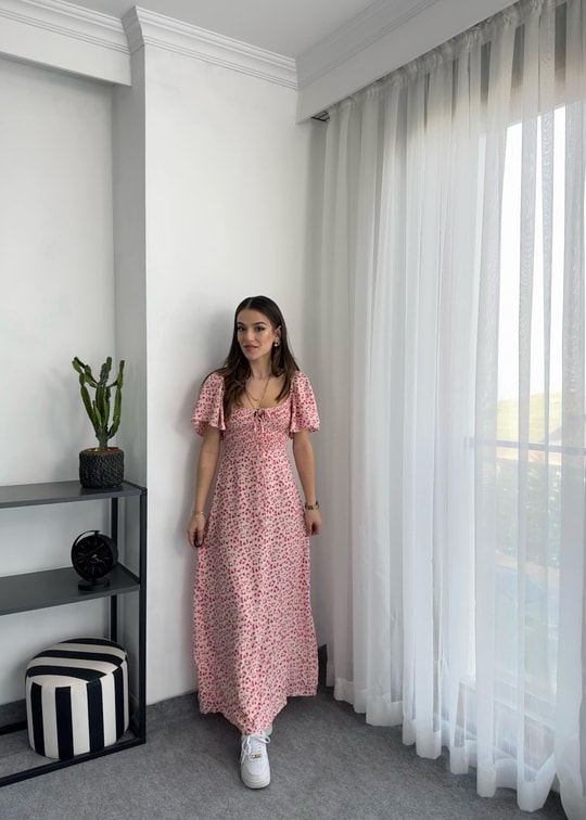 Pembe Desenli Gipeli Bağlama Detaylı Elbise