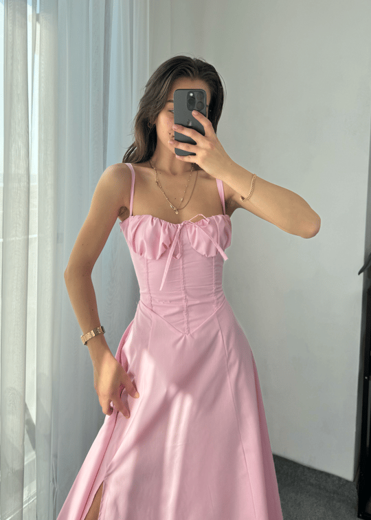 Pembe Pinterest Sırt Biyeli Elbise