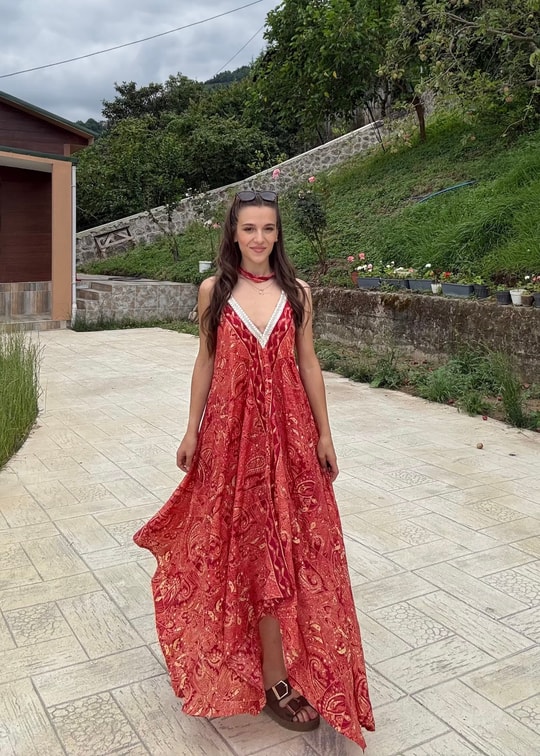 Rajani Etnik Desen Asimetrik Hint İpeğ Nar Çiçeğii Elbise