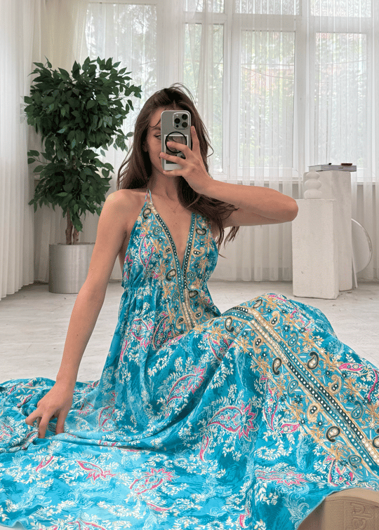 Valeria İthal Etnik Desen Sırt Dekolteli Turkuaz Nakış Detaylı İpek Elbise 