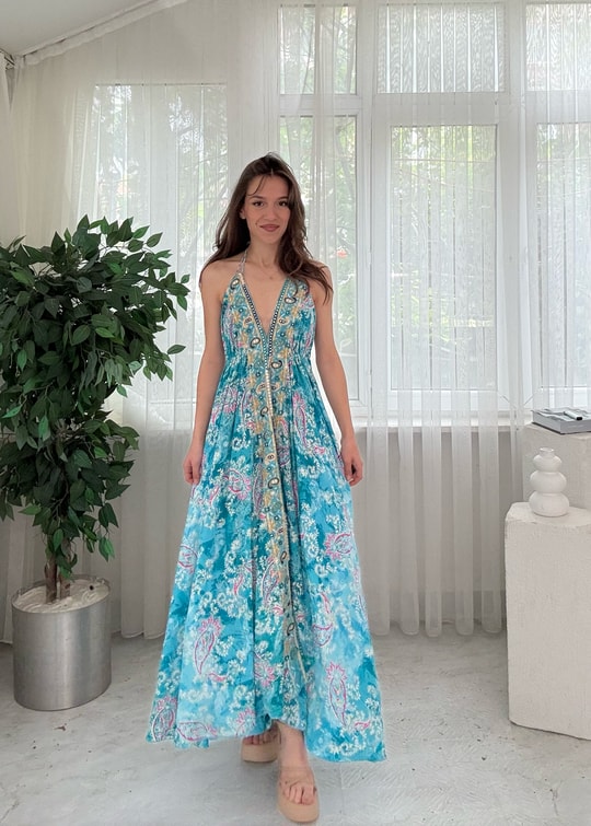 Valeria İthal Etnik Desen Sırt Dekolteli Turkuaz Nakış Detaylı İpek Elbise 