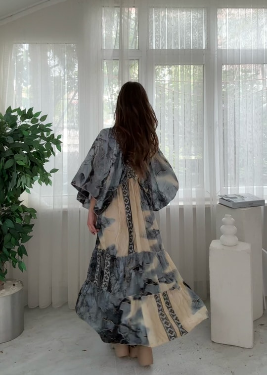 Vanessa Etnik Desen Gri Yarım Kol İpek Elbise 