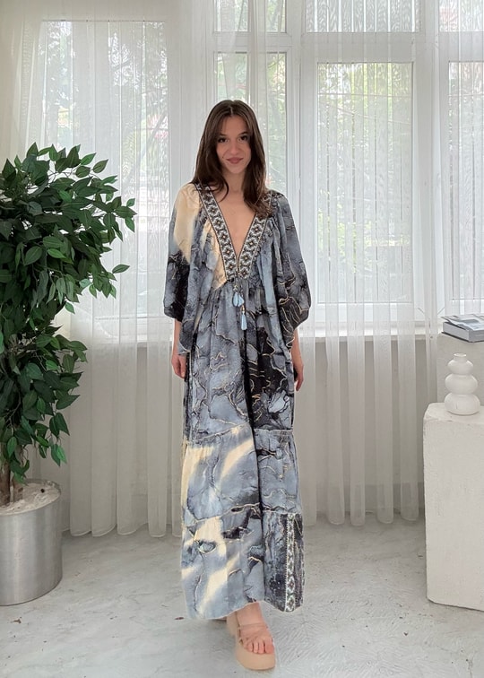 Vanessa Etnik Desen Gri Yarım Kol İpek Elbise 