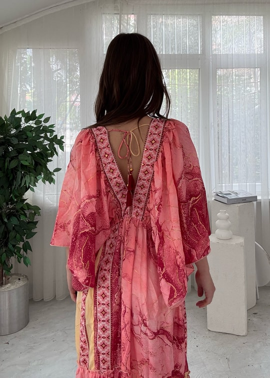 Vanessa Etnik Desen Pembe Yarım Kol İpek Elbise 