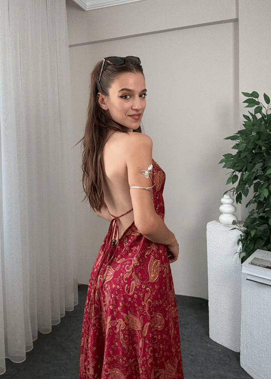 Velora Etnik Desen Hint İpeği Sırt Dekolteli Elbise