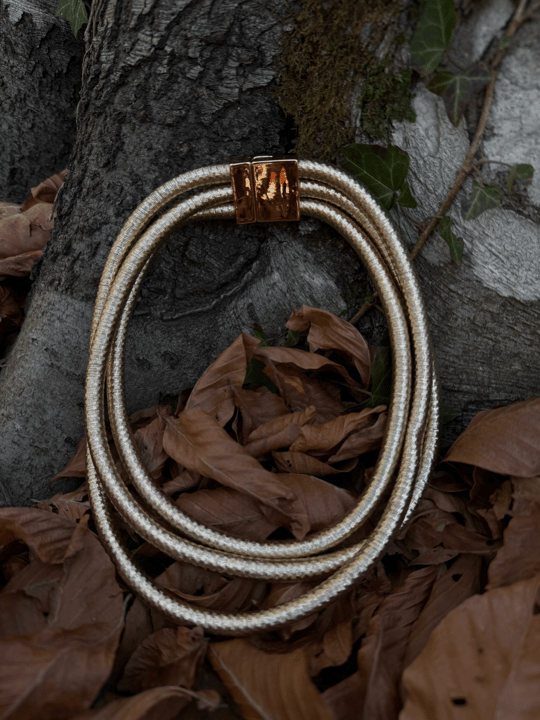 Aurora Line Gold Kolye 