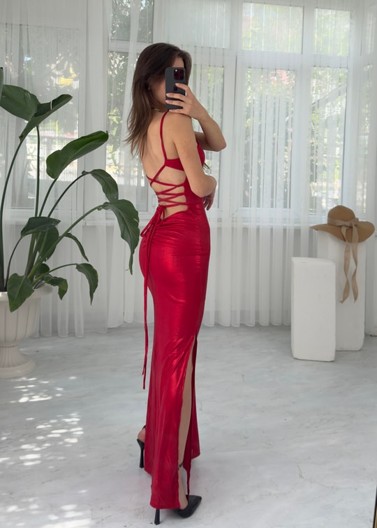 Merlina Kırmızı Sırt Dekolteli Maxi Elbise