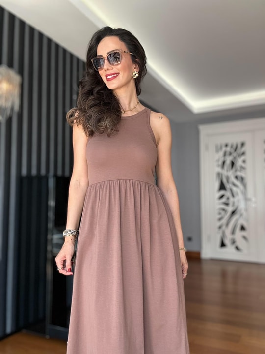Açık Kahve Halter Kesim Midi Elbise