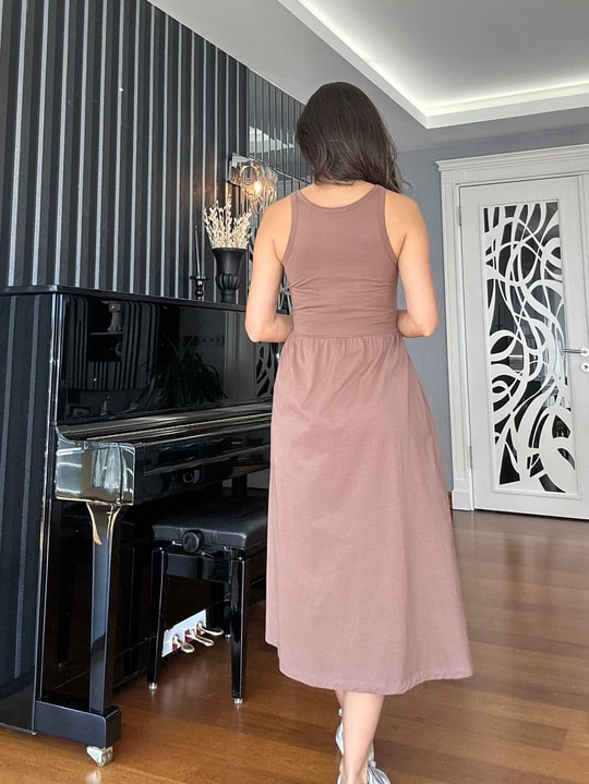 Açık Kahve Halter Kesim Midi Elbise
