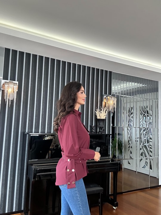 Bordo Tek Omuz Dekolteli Kemerli Tasarım Gömlek