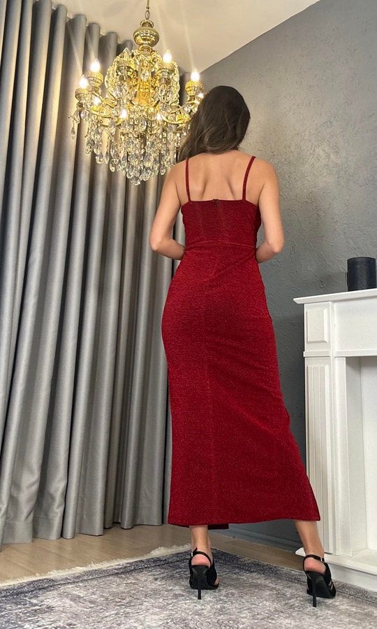 Kırmızı Parlak Kumaş Şık Elbise