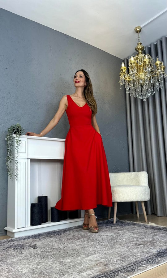 Kırmızı V Yaka Kloş Şık  Elbise