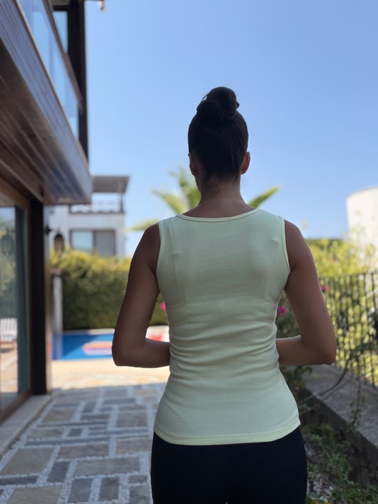 Sarı Askı Kenarı Taşlı Pamuklu Bluz
