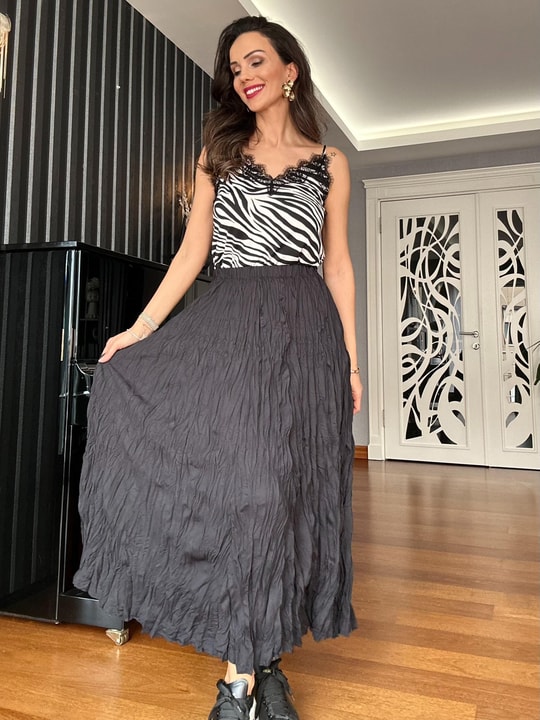  Black Elastic Waist Crush Skirt