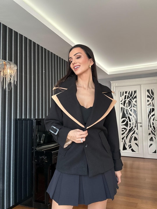 Siyah Çift Yaka Tasarım Kaşe Ceket