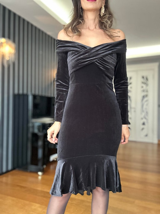  Black Velvet Shoulder Cutout Flared Skirt Dress