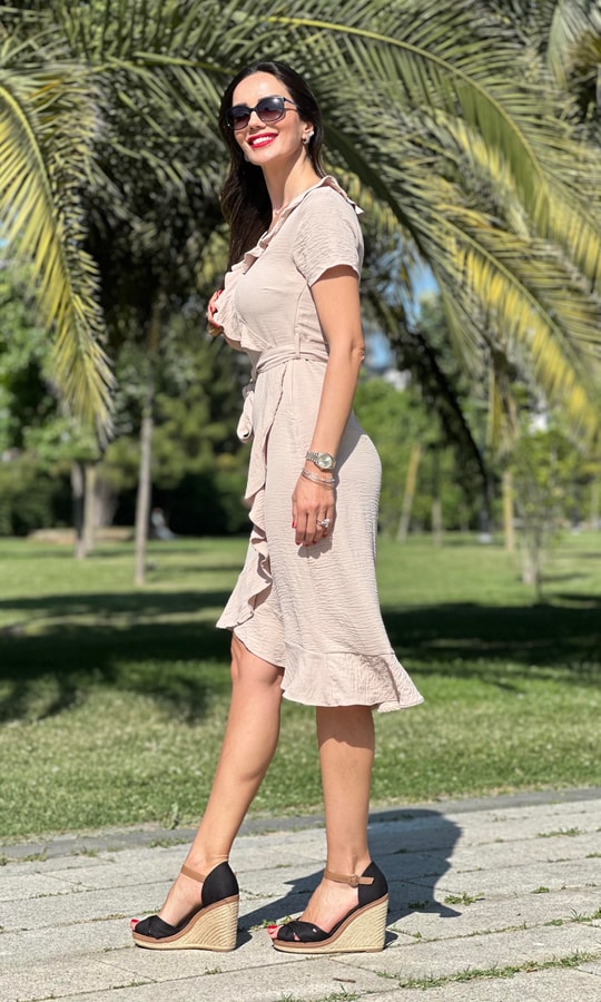 Taş Rengi Fırfırlı Elbise