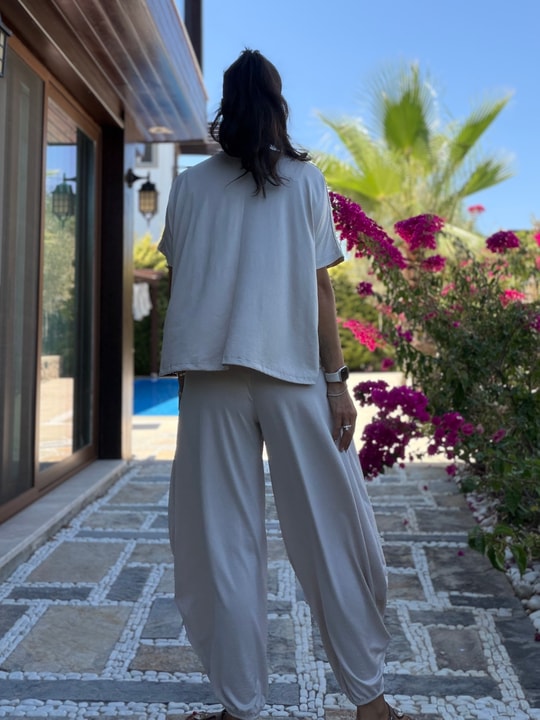 Bej Pileli Modal Şalvar Pantolon Bluz Takım