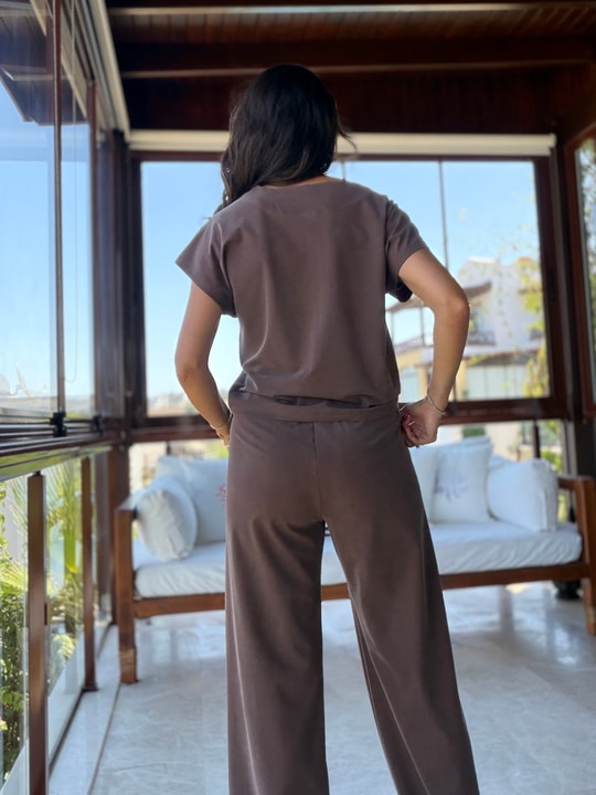 Kahverengi Gold Detaylı Tensel Bluz  Pantolon Takım