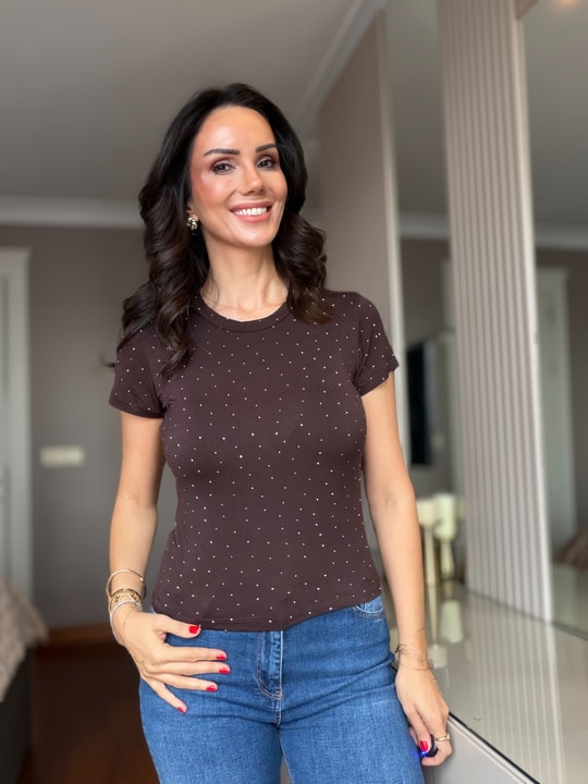 Kahverengi Komple Taşlı Modal Tişört