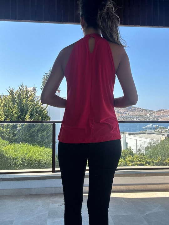 Kırmızı Halter Yaka Bluz