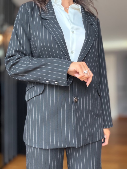 Siyah Çizgili Premium Pantolon Ceket Takım