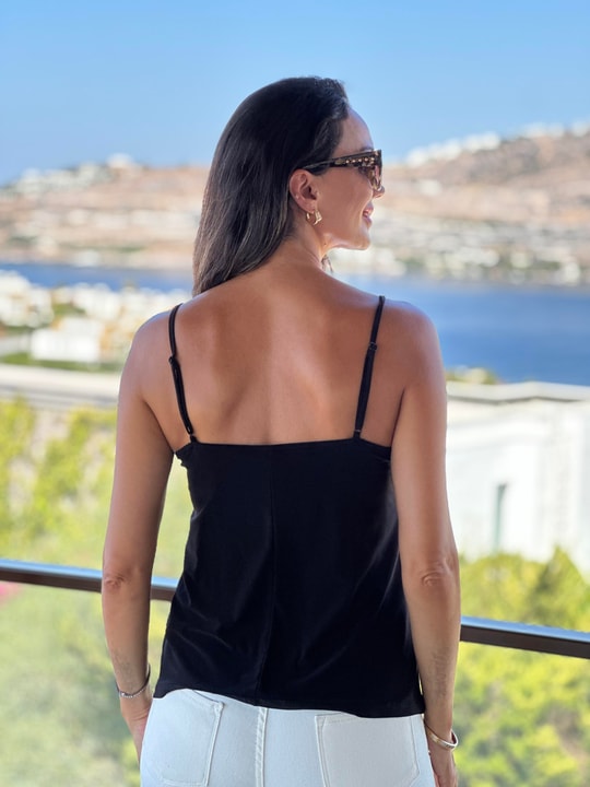 Siyah Dantelli Askılı Bluz