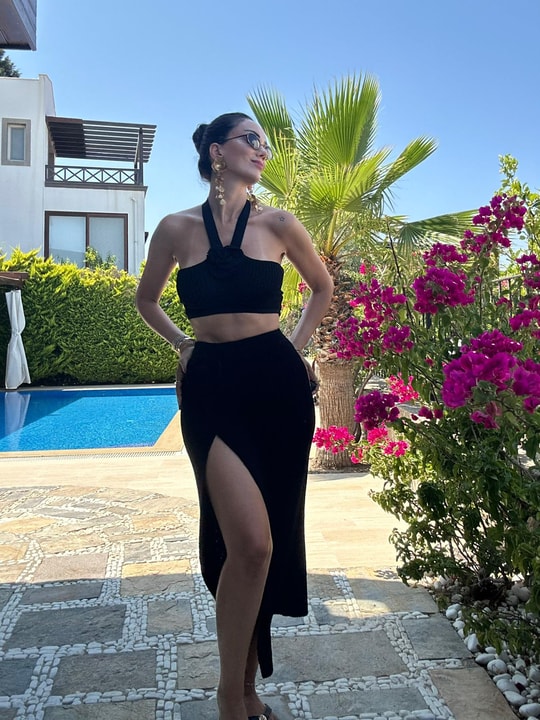 Siyah Etek Crop Triko Takım