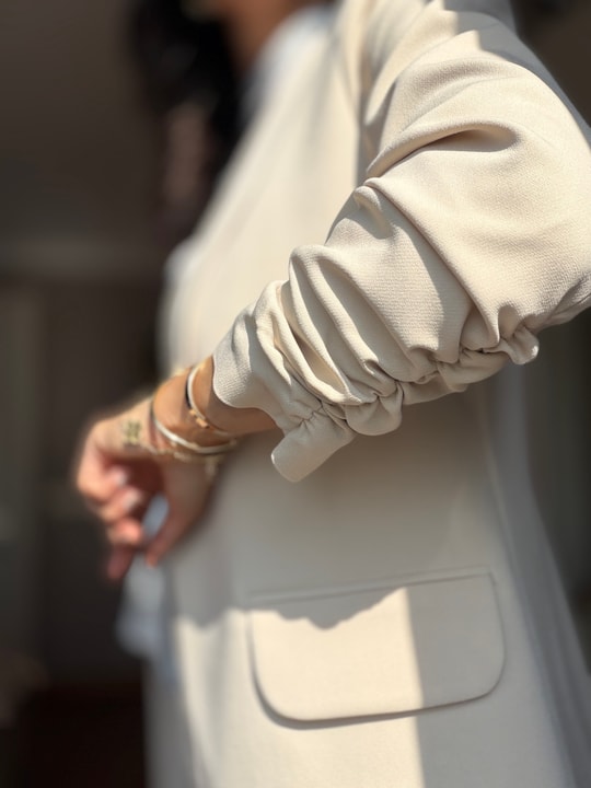Vizon Kol Büzgü Detaylı Blazer 