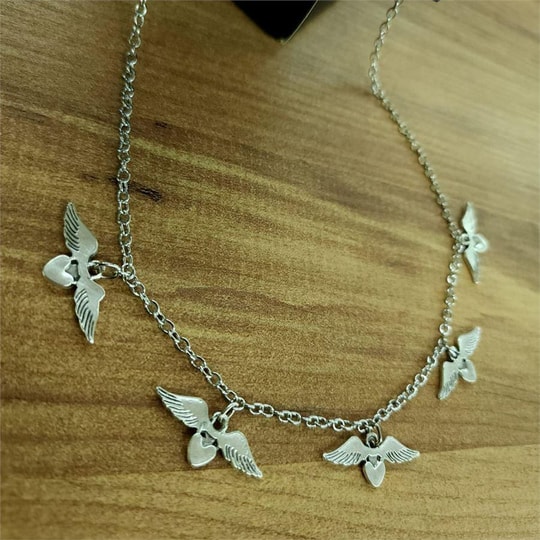 5li Kanatlı Kalp Motifli Kolye