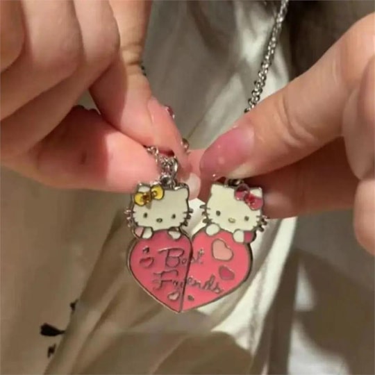 Best Friends Pembe Kalpli Hello Kitty Çift Kolye
