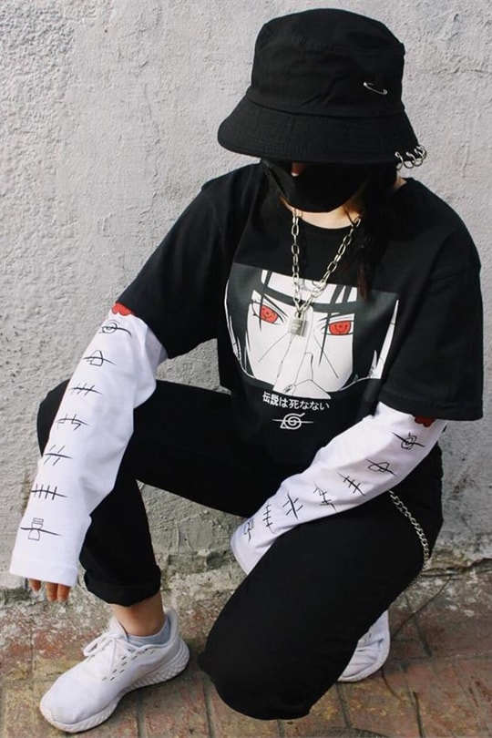 Anime Naruto Uchiha Sembol Detay Beyaz Unisex Kollu T-Shirt 