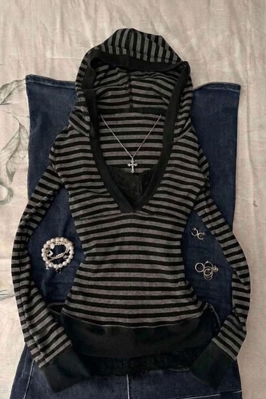 Antrasit Siyah Çizgili Kapüşonlu Gotik Y2K Uzun Kollu Crop