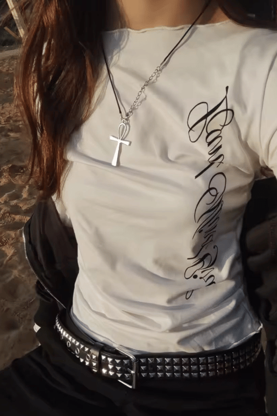 Beyaz Gotik Sırt Baskılı Wing Geniş Yaka Y2K Uzun Kollu Crop