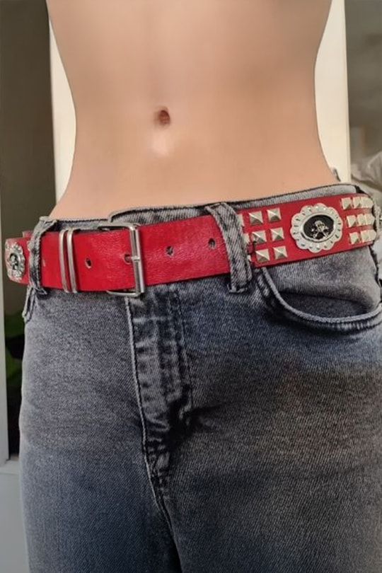 Fuşya Skull Tokalı Üç Şeri Piramit Zımbalı Gotik Deri Kemer
