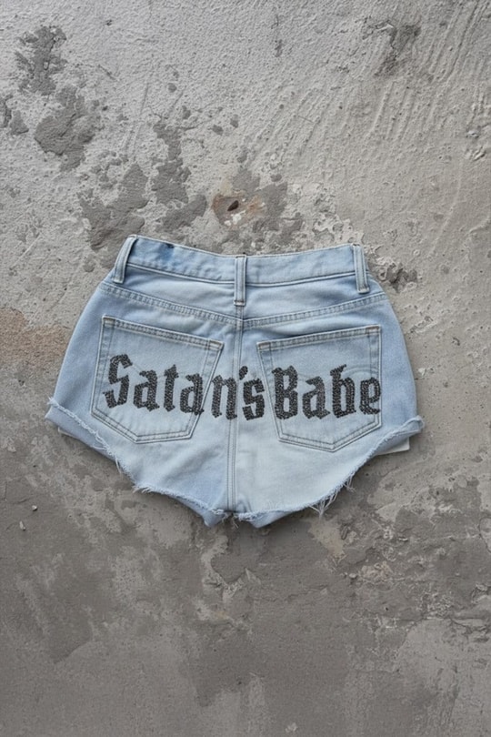 Mavi Satans Babe Taşlı Y2K Mini Kot Şort