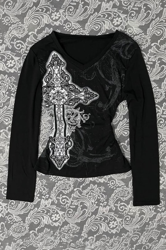 Siyah Cross Motifli Gotik Y2K Uzun Kollu Crop