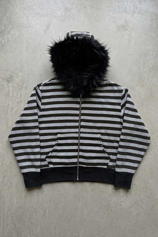 Siyah Gri Çizgili Kürklü Kapüşonlu Unisex Hırka