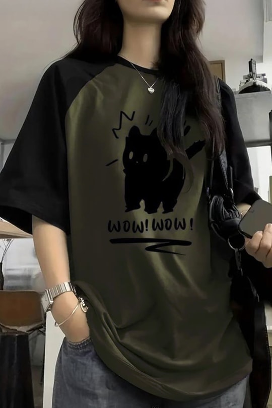 Siyah Raglan Yeşil Wow! Wow! Cat Y2K Unisex T-Shirt