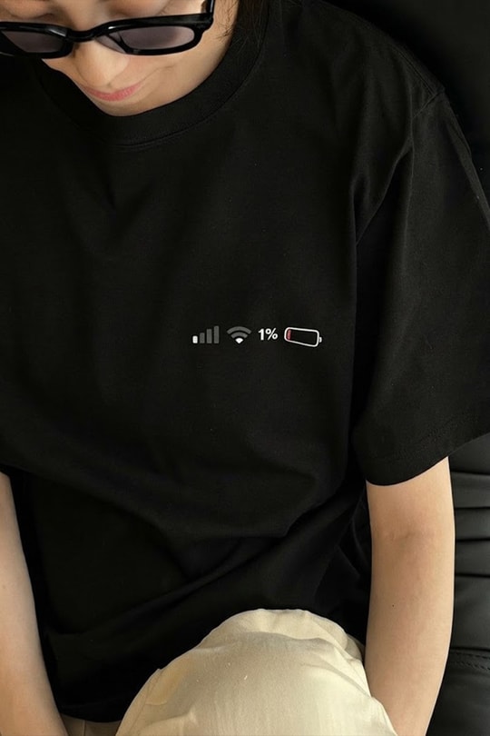 Siyah Siyah Low Battery Mood Y2K Unisex T-Shirt